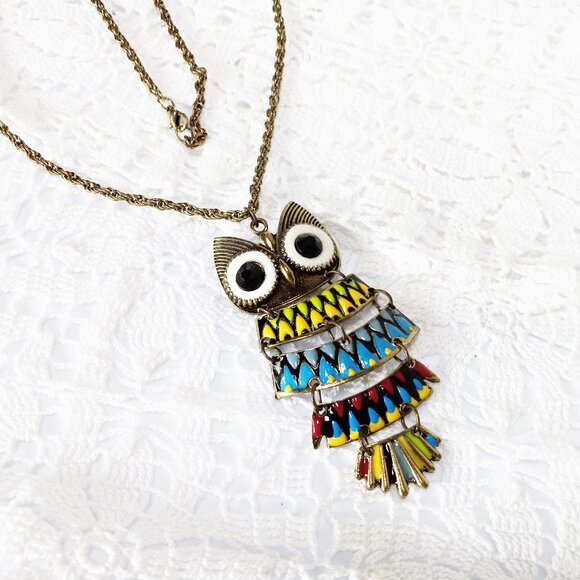 Reticulated Colorful Enamel Gold Tone Pndant Necklace On Long Gold Chain - Picture 1 of 4